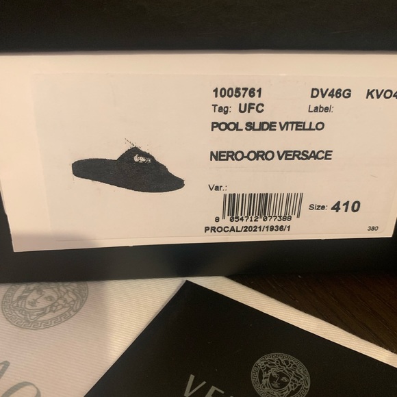 NIB Versace Pool Slides Vitello Nero-Oro Black with Gold Medusa